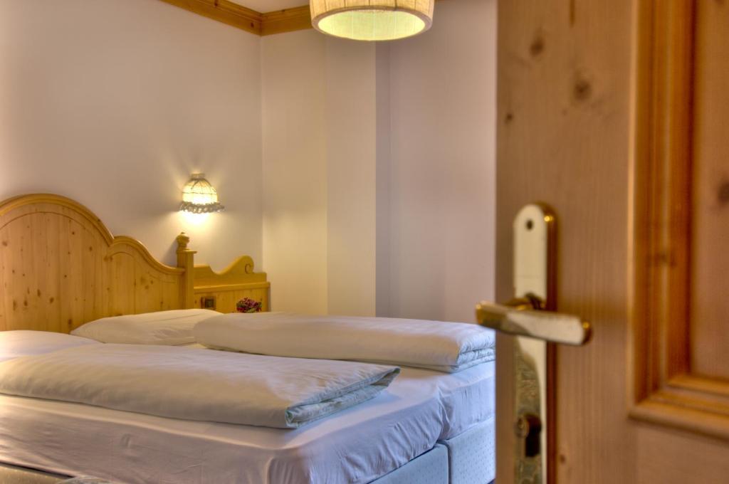 Sporthotel Spoegler Collalbo Room photo